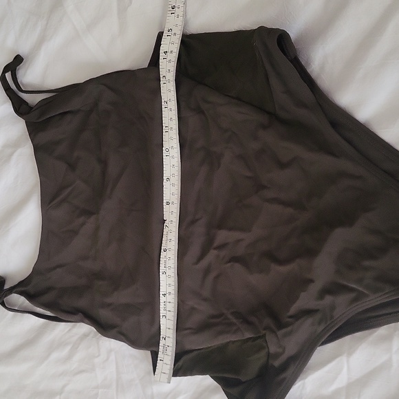 One Piece High Cut Bathing Suit - Picture 2 of 6